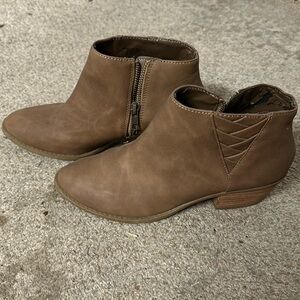 American Eagle Boots 7